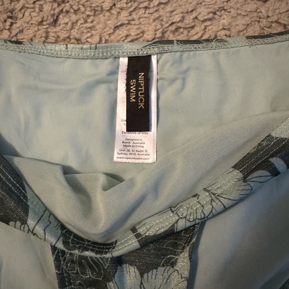 NipTuck Swim Floral Louise Bikini Multi-Fit Cup Support Mid-Rise Size 8 - Picture 7 of 8